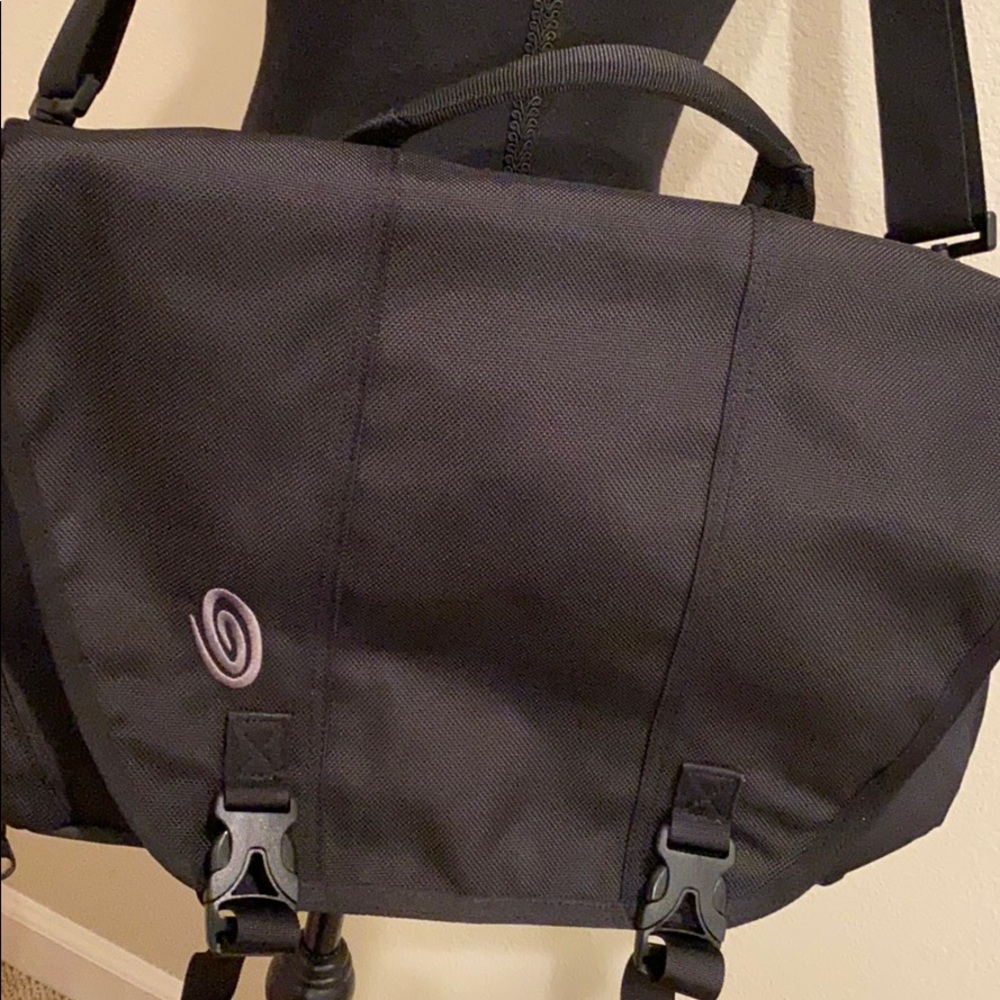 Timbuk2 Commuter Messenger Bag in Size Small